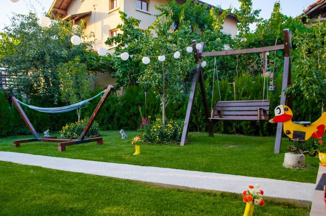 Guest House Vasilena Saparewa Banja Exterior foto